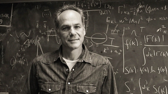 Dr. Marcelo Gleiser (photo by Gil Inoue)