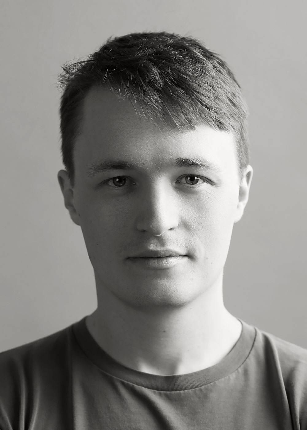 Ariel Zeleznikow-Johnston (portrait)